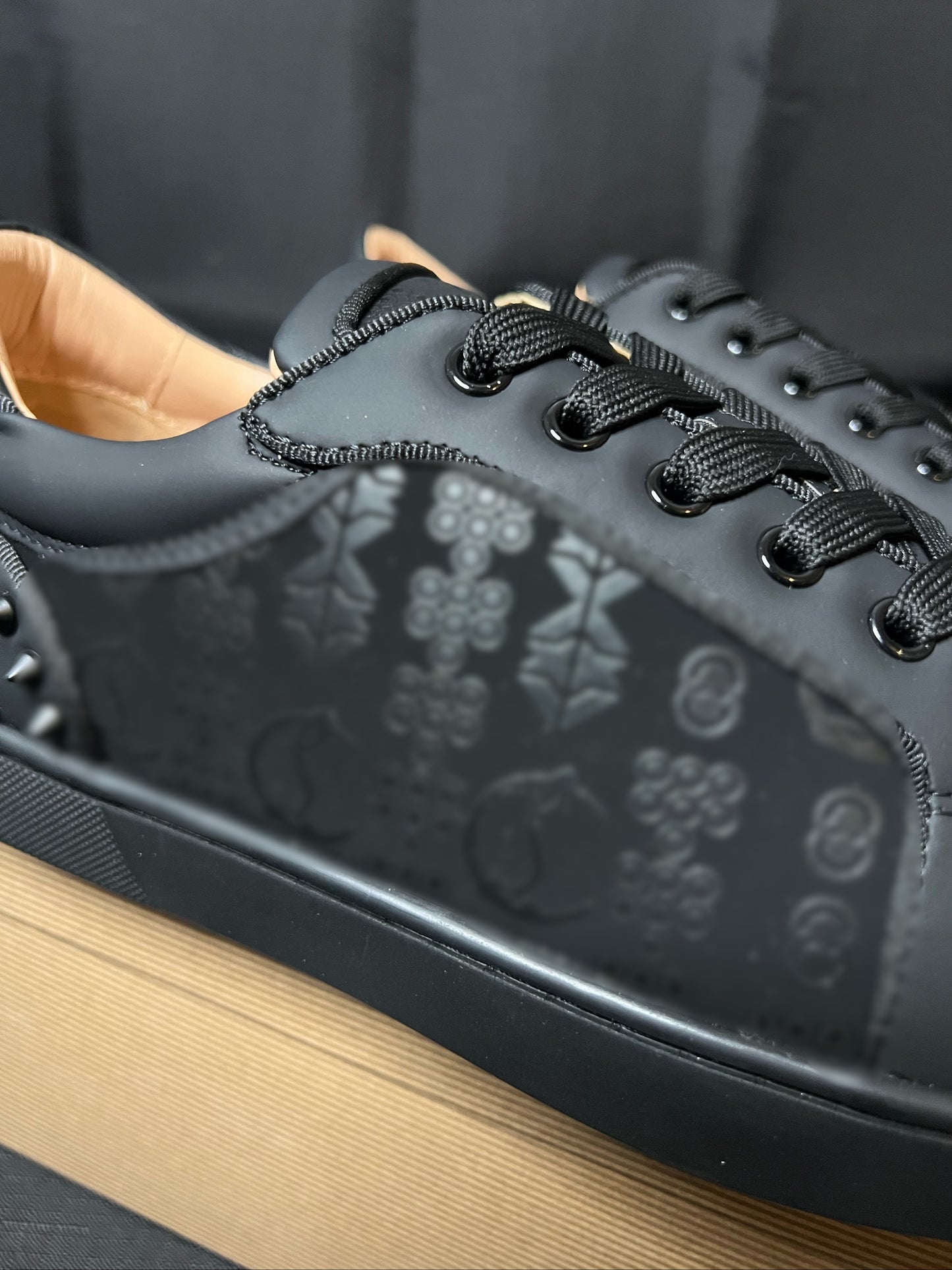 C.L. - Pattern Black